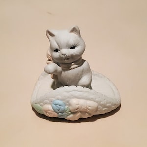 Vintage Ceramic Cat Figurine