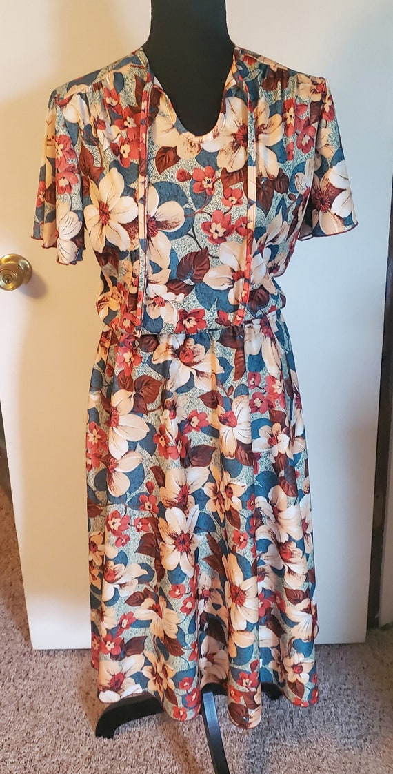 Vintage Short Sleeve Multicolor Floral Dress, Siz… - image 4