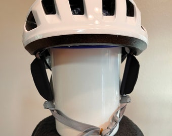 Bike Helmet Wind Deflector: Custom Fit, Noise Reduction Accessory