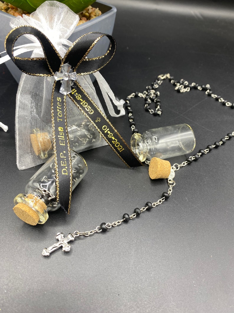 12pcs Funeral Favormemorial favor giftcelebration of life R.I.P personalized ribbons glass bottle /& Rosary D.E.P Listones grabados