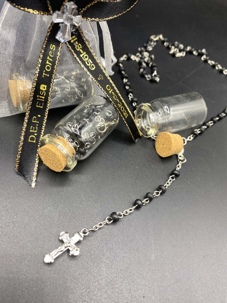 12pcs Funeral Favormemorial favor giftcelebration of life R.I.P personalized ribbons glass bottle /& Rosary D.E.P Listones grabados