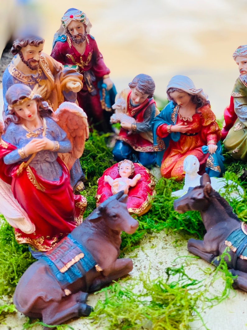 8christmas Nativity Scene Set Figures Polyresin Figurines Etsy