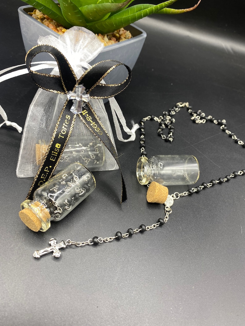 12pcs Funeral Favormemorial favor giftcelebration of life R.I.P personalized ribbons glass bottle /& Rosary D.E.P Listones grabados