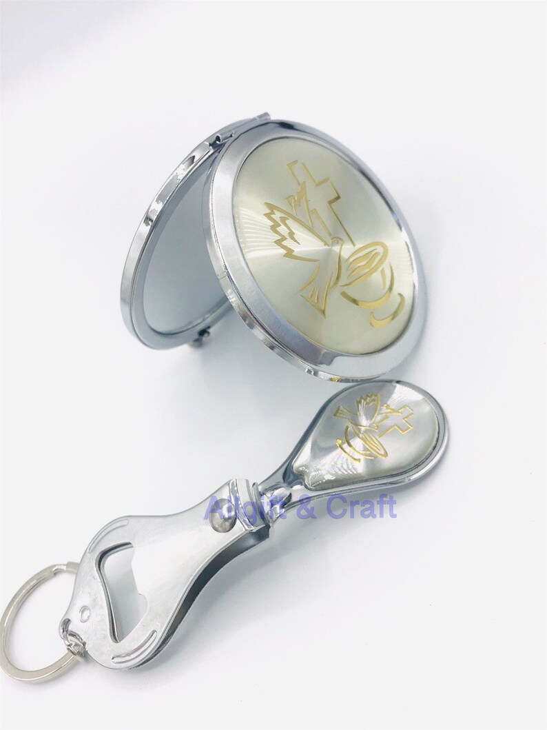 24pcs Baptism Party FavorsRecuerdos Para Bautizo 12 keychain 12 mirrors first communion boygirl holy dove baptism Favors first communion