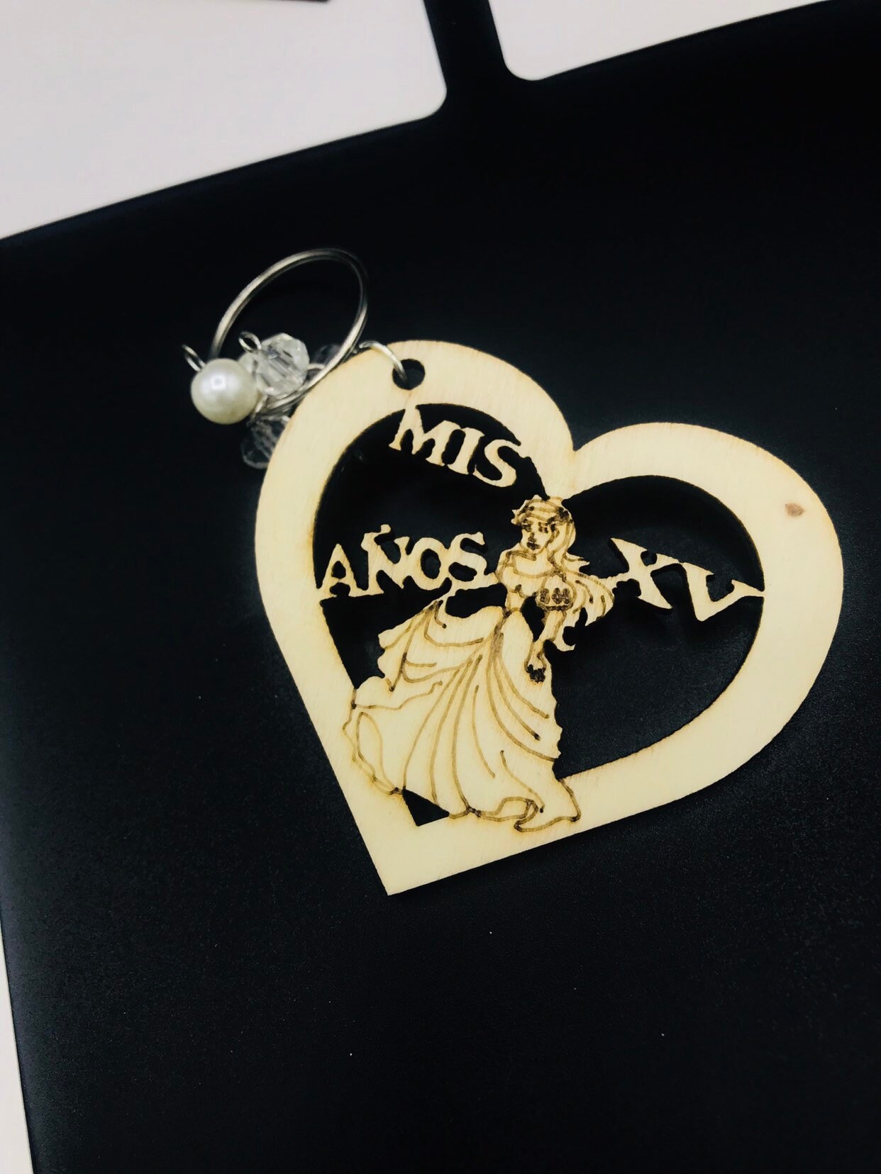 12 Wooden Keychain Favors For Quinceañera – Rustic Laser-Cut Recuerdos, Unfinished Natural Wood