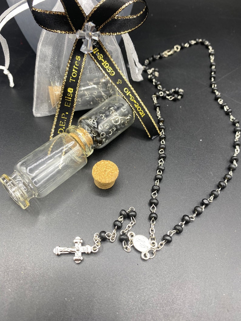 12pcs Funeral Favormemorial favor giftcelebration of life R.I.P personalized ribbons glass bottle /& Rosary D.E.P Listones grabados