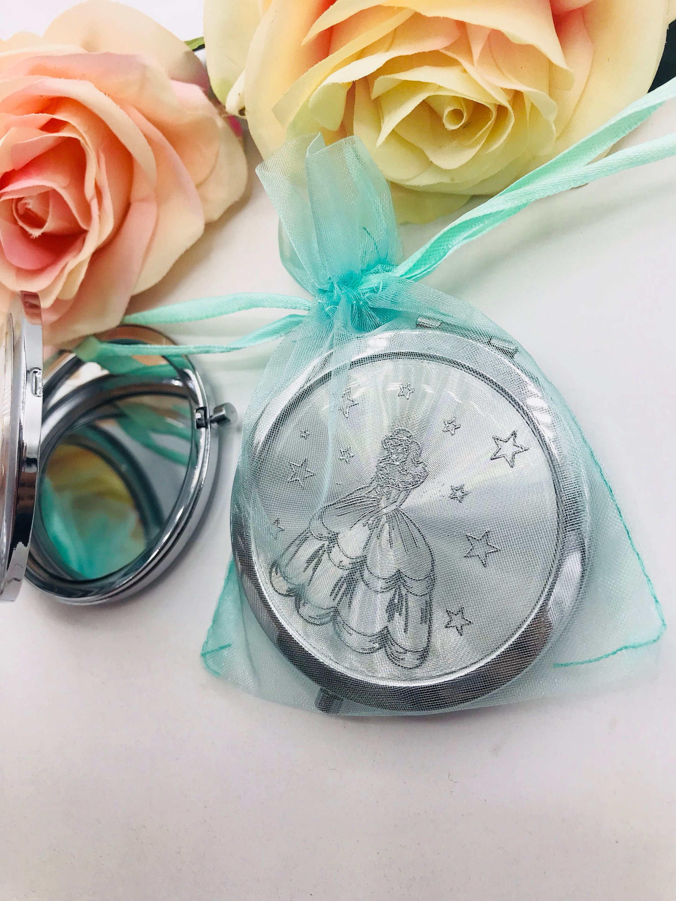 24 Quinceañera Compact Mirror Favors – Sweet 16 Recuerdos, Cinderella Theme, Red W/ Free Bags-809294