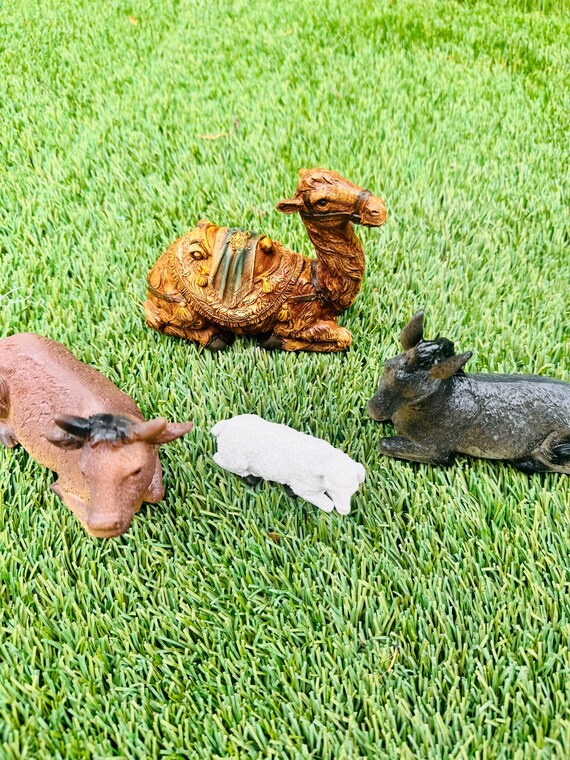 4 Mini Figurine Di Mucca Per Fattoria Giocattolo | Set Animali In Miniatura Realistici Per Bambini E Collezionisti - 2