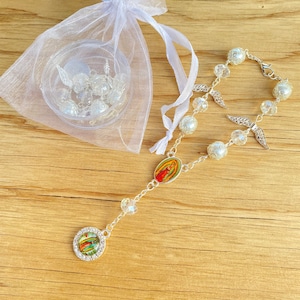 White Pearl Bracelet Favors: Baptism, First Communion, Wedding (Free Bags)