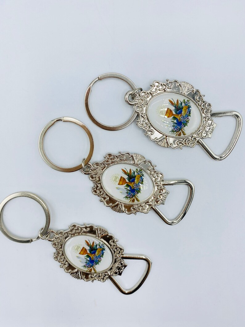 24pcs first Holy Communion party favorsrecuerdos paracomuni\u00f3n boygirl confirmation favorsrecuerdos de primera comuni\u00f3n c\u00e1liz keychain