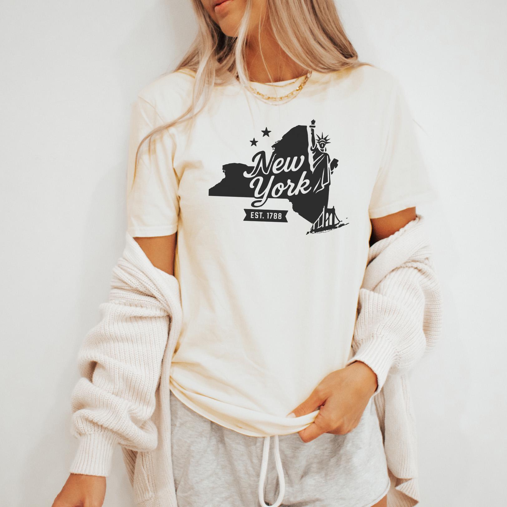 New York State Graphic T Shirt Statue of Liberty Outline New York