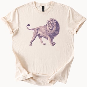 Lion Graphic T Shirt Hand Drawn Style Roaring Jungle Animal Sketch Tee for Nature Lovers Bold Safari Wildlife Art Shirt