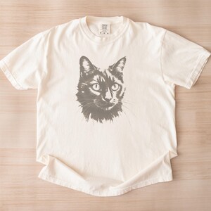 Camiseta unisex con estampado de gato negro, colores cómodos imagen 11