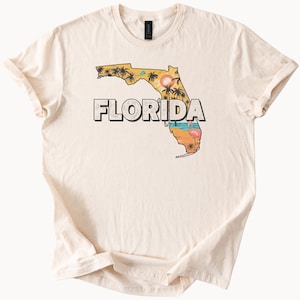 Florida State Map Graphic T-Shirt mit Palmen Flamingo-Ozean-Sonnenuntergang und Strand-Szene Einzigartiges Florida-Andenken-Shirt-Geschenk-Idee