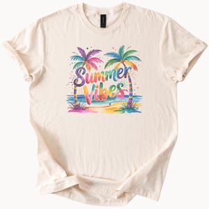 Sommer Vibes Buntes Palme Strand T-Shirt Tropisches Urlaubs T-Shirt Ozean Sonnenuntergang Trendiges Grafik Shirt Spaß Strandleben