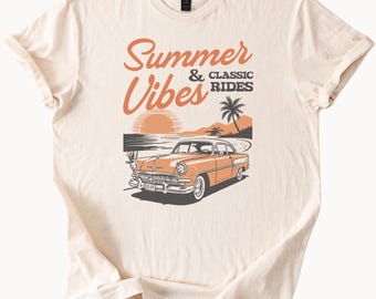 Sommer Vibes Klassische Fahrten T-Shirt Strand Grafik T-Shirt Retro Auto Surf Palme