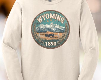 Wyoming 1890 Buffalo Graphic Long Sleeve Shirt Retro Mountain Scene Nature Western Tee Wyoming State Souvenir Gift Shirt