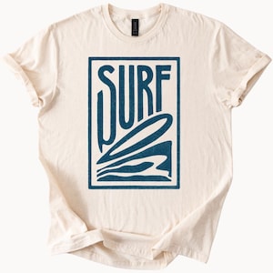 Surf Graphic T-Shirt, Retro Surfing Tee, Beach Lover Shirt, Ocean Wave Print Tee, Summer Casual Top for Surfers