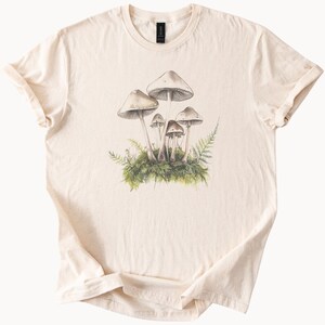Pilz-Waldgraphik-T-Shirt Botanische Pilz-Natur-Kunst-T-Stück Waldpilz-Illustrations-Hemd Ästhetisches Cottagecore-Hemd