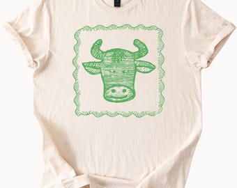 Hand Drawn Green Cow Face Graphic Tee Farm Animal Art Shirt Cute Rustic Country Cattle T Shirt Gift for Farmers Nature Lovers