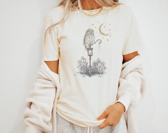 Owl on Victorian Lamp Post Boho Nature Inspired Tee