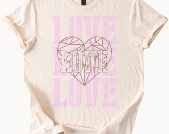 Camiseta con corazón geométrico y diseño gráfico moderno para San Valentín