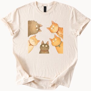 Słodkie kreskówki Koty Grupa Grafika T Shirt Zabawny Kot Miłośnicy Prezent Miękka Kremowa Koszulka Fantazyjna Kocia Ilustracja Koszulka Sztuka Zwierzęca Top
