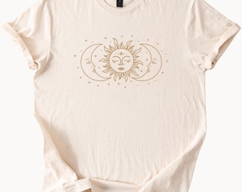 Camiseta Celestial Sol e Lua Camiseta Mística com Estampa Boho e Bruxa