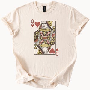 Camiseta gráfica Queen of Hearts, camiseta de algodão natural para jogar cartas
