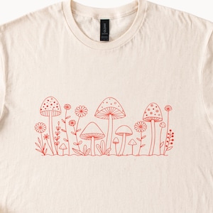 Maglietta Fairycore con stampa &quot;Funghi Garden&quot; e colori comfort