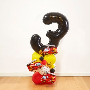 Scultura fai da te di palloncini rossi e neri a forma di camion dei pompieri da 55 pollici, compleanno per bambini, pila di palloncini a forma di camion dei pompieri, kit fai da te, scultura di compleanno, pompiere