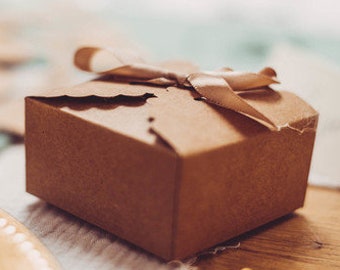 10 Small Kraft Favour Boxes with Ribbon, Scalloped Kraft Boxes, Wedding Favour Boxes, Kraft Gift Box, Thank you Boxes, Guest Gift Boxes