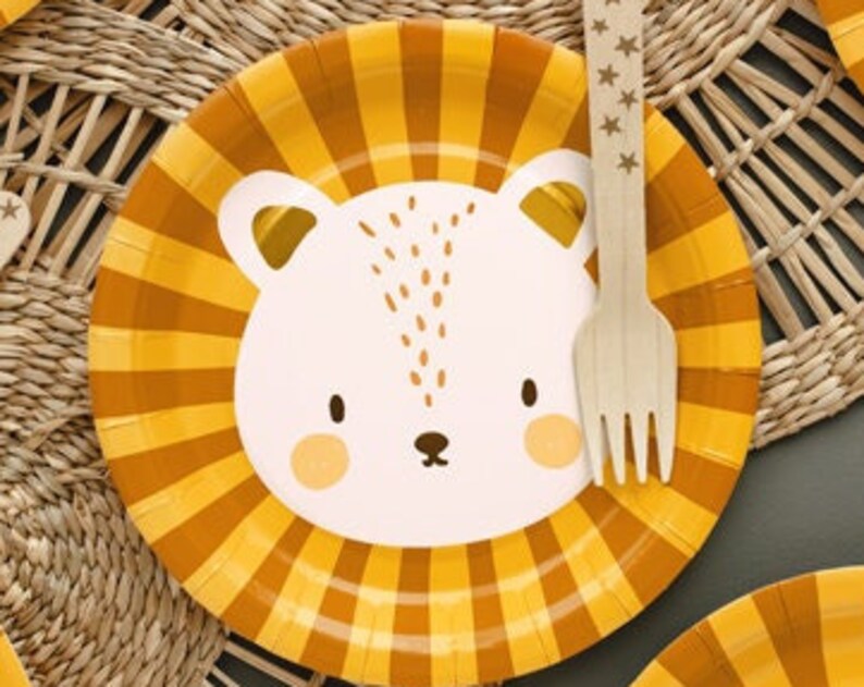 Cute Lion Paper Plates Paper Plates Wild One Table Decor Safari Themed Paper Plates Cute Tableware First Birthday Lion Paper