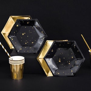 6 Celebration Plates in Black with Gold Stars, Black and Gold Plates, Star Paper Plates, New Years Plates, Space Paper Plates, Gold Stars