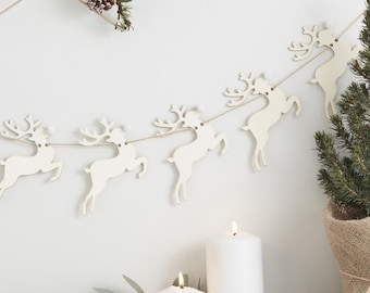 Wooden Reindeer Christmas Garland with Pom Poms, Wooden Stag Banner, Rustic Christmas Decorations, Christmas Fireplace, Reindeer Decorations