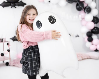 Giant Ghost Balloon - Cute Ghost - 27in/68cm - High Quality - Halloween Balloon - Haunted House Decorations