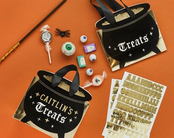 4  Customisable Cauldron Party Bags With Gold Stickers, Halloween Party Bags, Halloween Paper Treats Bag, Haunted House Party Bags, Witch
