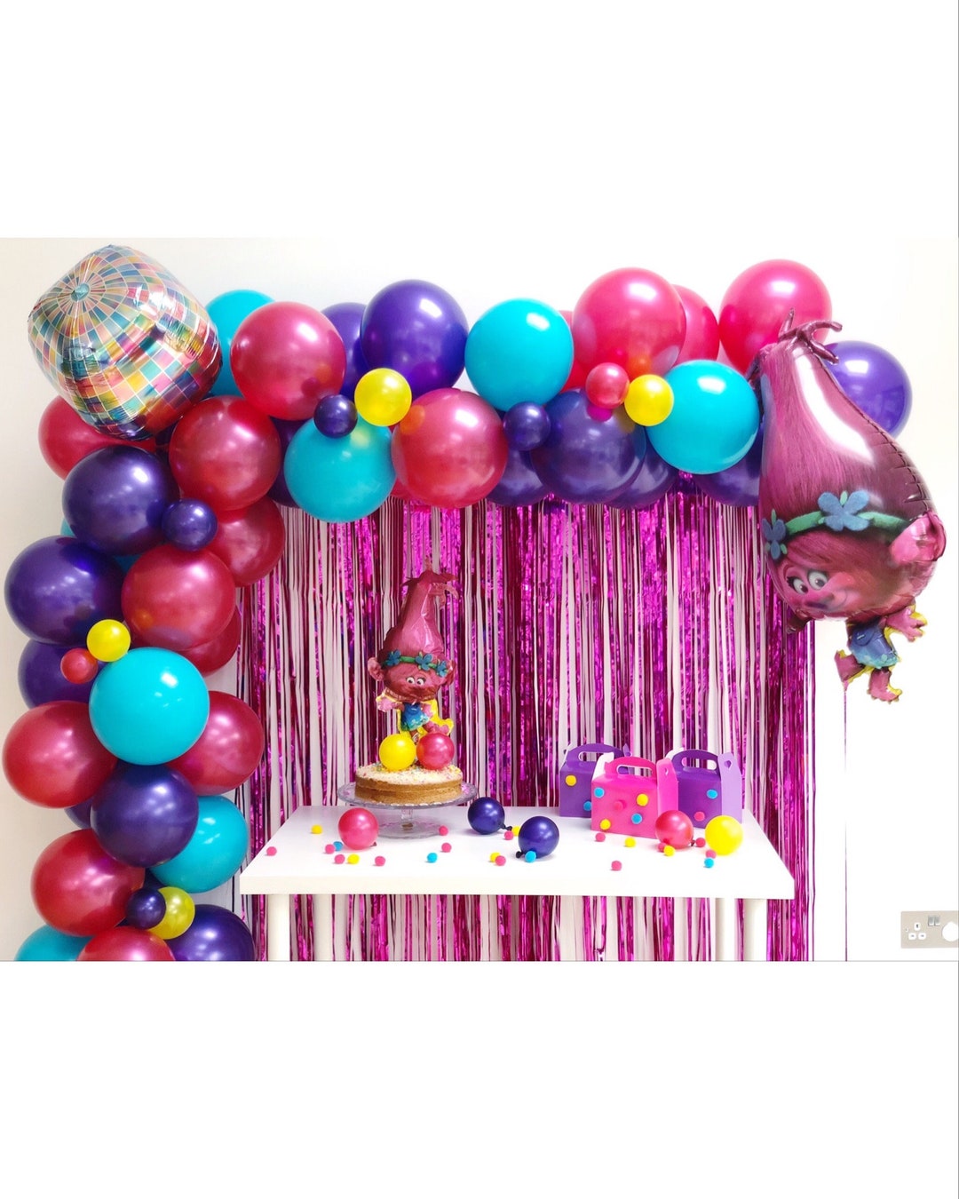 Décorations de bouquet de ballons pour 4ème anniversaire Trolls Poppy :  : Jeux et Jouets