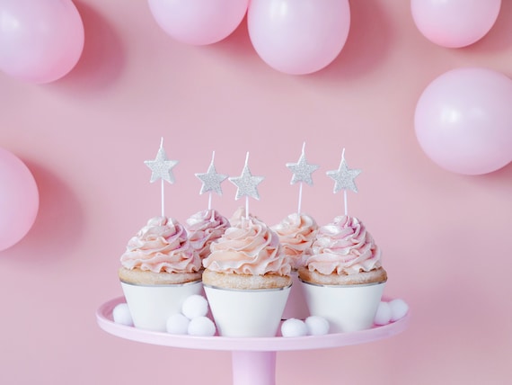 Candele di compleanno con stelle scintillanti, Candele di compleanno con  stelle, Candele di compleanno d'argento, Candele per torta d'argento,  Candele per cupcake, Piccole candele d'argento -  Italia