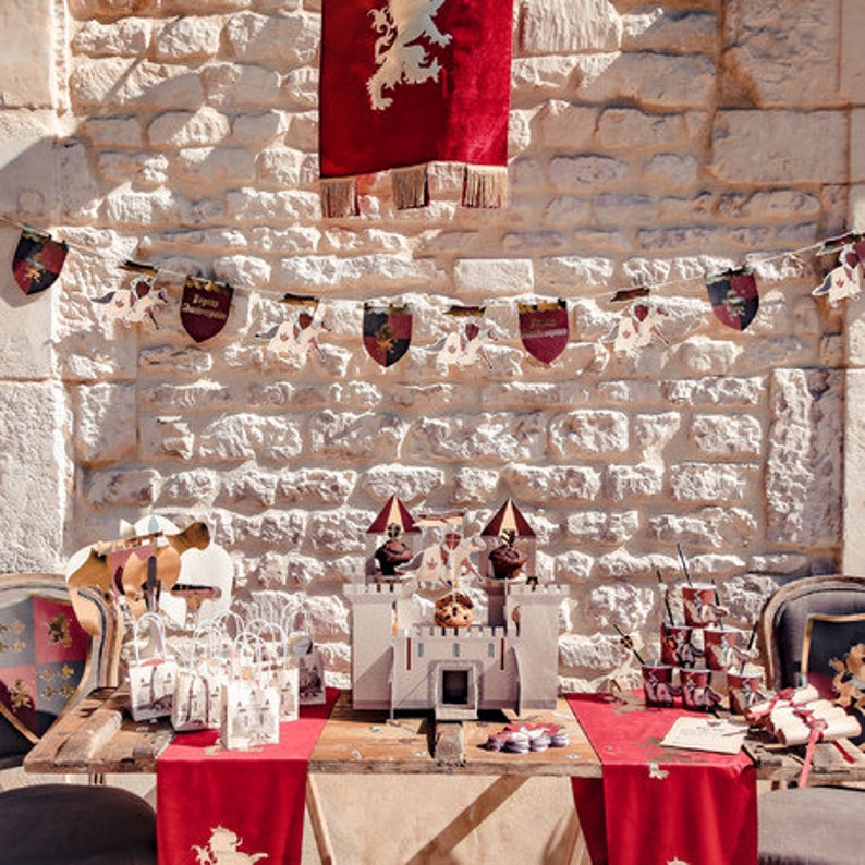 Kleine Ritter-Leckerli-Taschen, 4er-Set, mittelalterliche Partytüten, mittelalterliche Burg-Leckerli-Taschen, mittelalterliche Kinderparty, Jungengeburtstag Bild 9