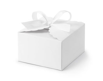 White Favour Boxes with Ribbon - Set of 10 - White Thank You Boxes - Wedding Favour Boxes - White Wedding Boxes - White Cake Boxes