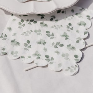 16 tovaglioli Botanical Garden in carta verde salvia e bianca, 33 x 33 cm - 3 veli, tovaglioli in carta verde salvia, baby shower botanico, stoviglie per matrimoni
