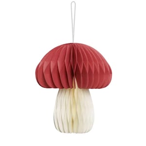 Könnte beinhalten: Eine rote und weiße Papier-Pilzdekoration. Der Pilz ist aus Seidenpapier gefertigt und hat einen weißen Stiel und einen roten Hut.