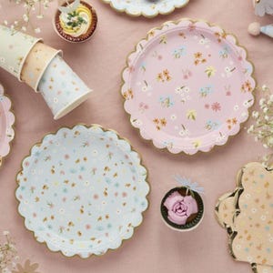 8 piatti di carta smerlati floreali, alta qualità, festa in giardino primaverile, baby shower floreale, piatti floreali, piatti floreali, il suo compleanno, mamma