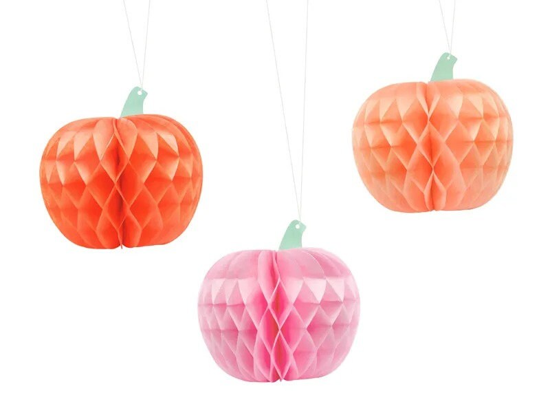 Uonlytech 6Pcs Halloween Paper Pumpkin Honeycombs, Folding Portable Pumpkin Shape Honeycomb Tissue Paper Pumpkins Lanterns For Halloween Party Outdoor...