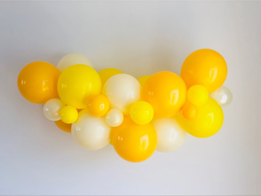 Acheter Ballon en mousse jaune 20 cm pour enfant moins cher