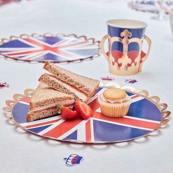 8 Union Jack British Party Paper Plates, British Plates, British Paper Plates, British Street Party, British Afternoon Tea