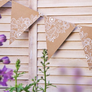 Lange Kraft Wimpelkette mit Spitzendruck, Wimpelkette Kraft, Wimpelkette mit Spitze, 2,1 m, rustikale Hochzeit, Kraft Party Dekoration