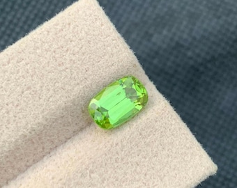 Natural Peridot 1.93ct Cushion Cut Loose Green Gemstone Sparkling Jewelry Stone