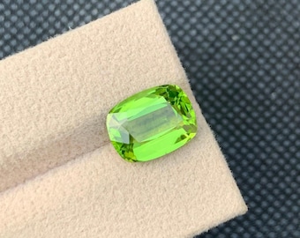 Natural Peridot 4.63ct Cushion Cut Loose Gemstone – Sparkling Green gem